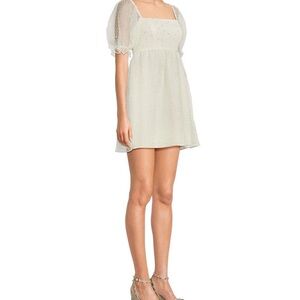 Ladies  Pearl Square Neck Puff Sleeve Dress, size small